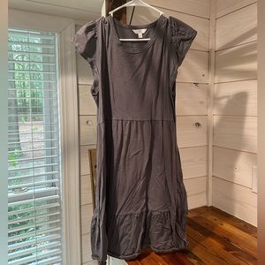 Short sleeve flowy dress